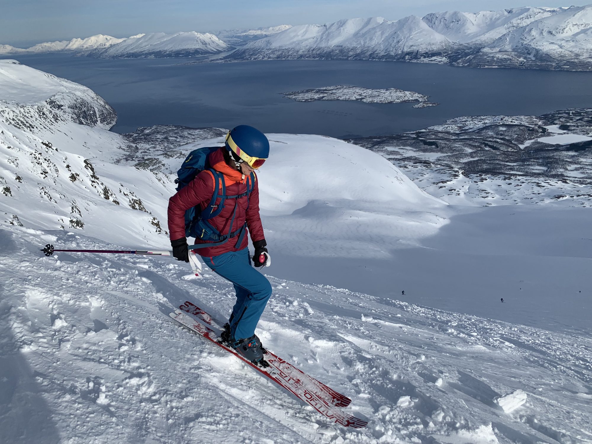 lyngen-abfahrt-fjord